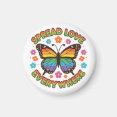 Verbreite Liebe überall – Regenbogen-Schmetterling Magnet (Vorne)
