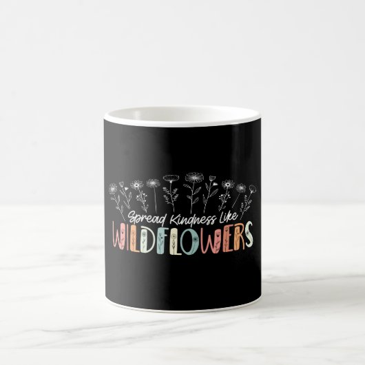 Verbreitung von Güte wie Wildblumen Inspiration Kaffeetasse (Mittel)