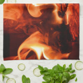 Verbrennung von Flammen am Brandort I Handtuch (Gefaltet)