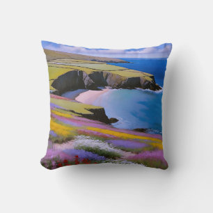 Verdant Cliffs und Azure Waves Kissen