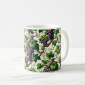 Verdant Vineyard Bliss: Ein Tapestry von Grapevine Kaffeetasse (VorderseiteRechts)