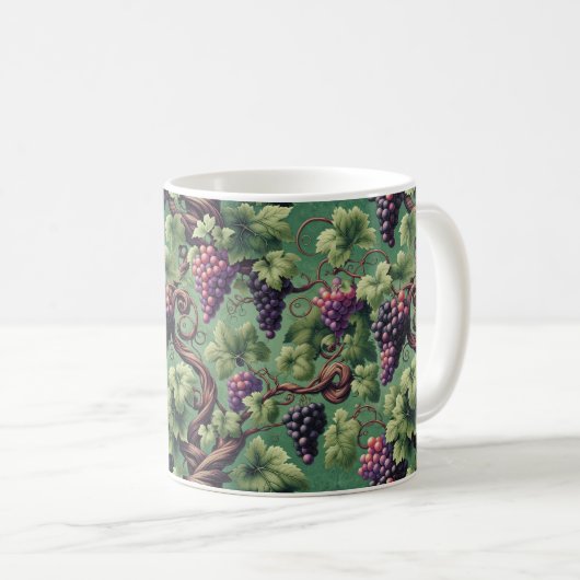 Verdant Vineyard Bliss: Ein Tapestry von Grapevine Kaffeetasse (VorderseiteRechts)