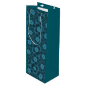 Verdante Serenity. Geschenktüte Für Weinflaschen (Vorderseite Schrägansicht)