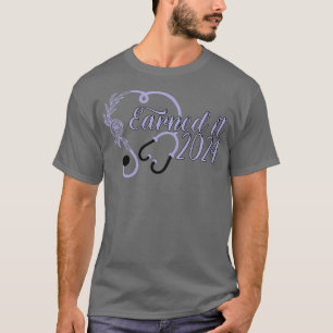 Verdiente es 2024 für Krankenversicherung Abschlus T-Shirt