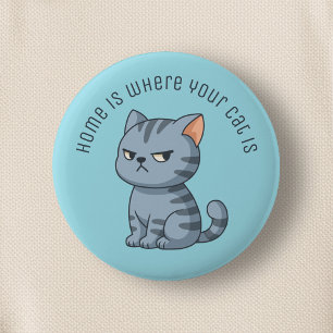 Verdrießliche Graue Tabby-Katze mit individuellem  Button