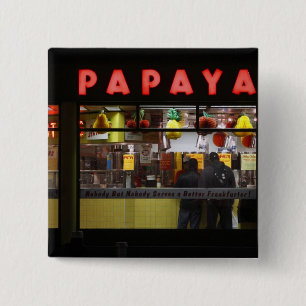 Vereinigte Staaten, New York. Gray's Papaya: Fenst Button