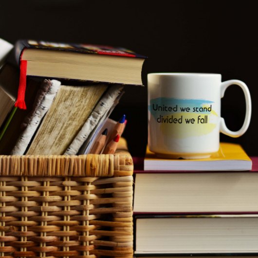 Vereint stehen wir Zitat gelb blau Ukraine Kaffeetasse