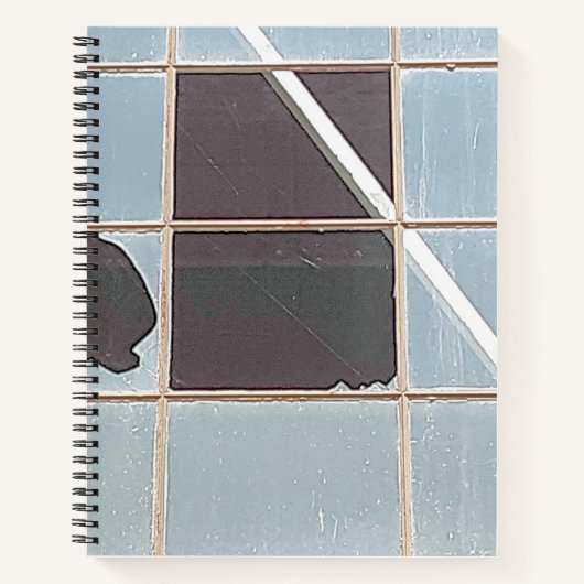 Verfall der städtischen Umwelt - Zerbrochenes indu Notizblock (Vorderseite)