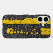 Verfallene Doppelgelbe Linie Case-Mate iPhone Hülle (Rückseite (Horizontal))