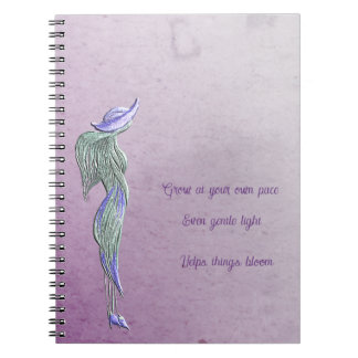 Verfeinertes ruhiges Spiralnotizbuch Notizblock