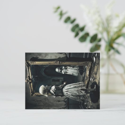 Verfluchter Kinderghost in einem Spiegel Postkarte (Stehend Vorderseite)