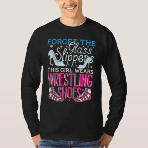 Vergessen Sie die Glashüpfer dieses Mädchen trägt T-Shirt
