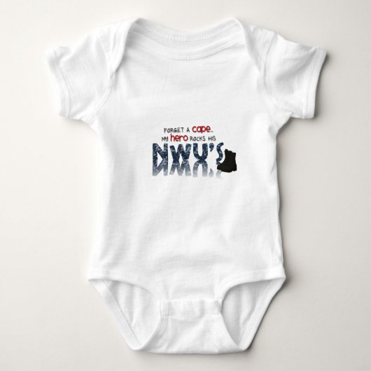Vergessen Sie ein Kap - mein Held trägt NWU Baby Strampler (Vorderseite)