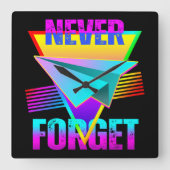 Vergessen Sie niemals das Papierflugzeug Quadratische Wanduhr (Vorderseite)