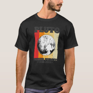 Vergessen Sie niemals die "Pluto Retro Style Space T-Shirt
