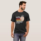 Vergessen Sie niemals Pluto Retro Style Space Scie T-Shirt (Vorne ganz)