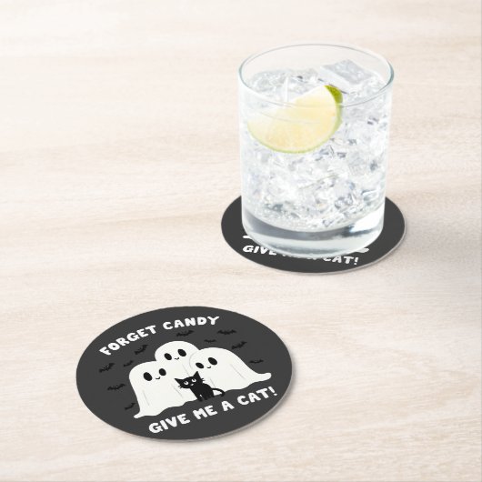 Vergiss die Bonbons, gib mir ein katzenschokoladen Runder Pappuntersetzer (Vor Ort)