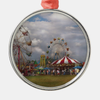 Vergnügen - Reisezirkus Ornament Aus Metall