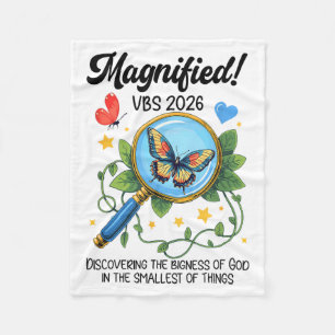Vergrößerte Vbs 2026 Schmetterling entdeckt die Fleecedecke