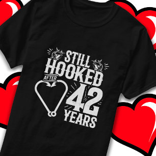 Verheiratet 42 Jahre Angeln 42 Jahre Jubiläum T-Shirt