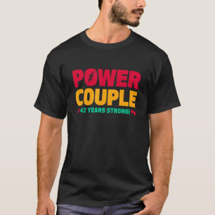 Verheiratet 42 Jahre Power 42 Jahre Geburtstag T-Shirt