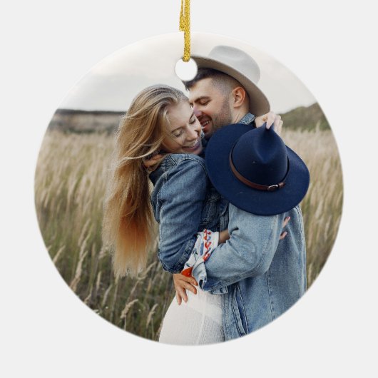 Verheiratet & froh Unser erstes Foto zu Weihnachte Keramik Ornament (Hinten)