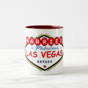 VERHEIRATET in fabelhafter Las- Vegaskirschlogo Zweifarbige Tasse