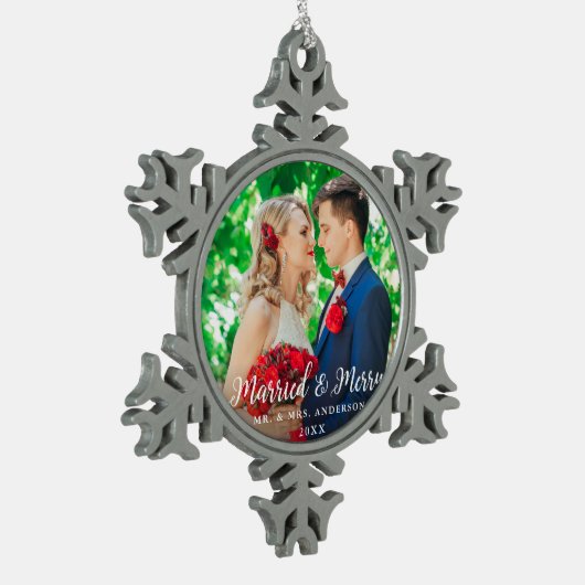 Verheiratet & Merry Wedding Foto Weihnachten W Schneeflocken Zinn-Ornament (Links)