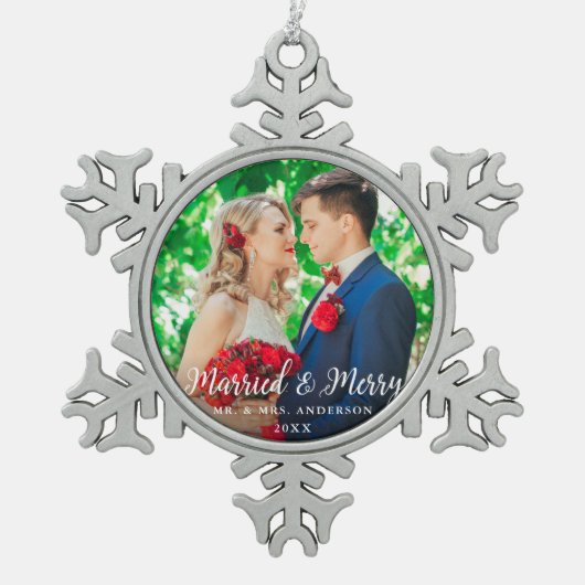 Verheiratet & Merry Wedding Foto Weihnachten W Schneeflocken Zinn-Ornament (Vorderseite)