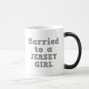 VERHEIRATET MIT EINEM JERSEY-MÄDCHEN VERWANDLUNGSTASSE