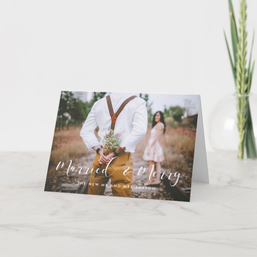 Verheiratete und fröhliche Hochzeitsankündigung Feiertagskarte (Vorderseite)