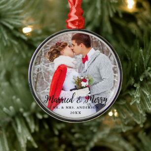 Verheiratete und fröhliche Hochzeitsnacht Foto Wei Ornament Aus Metall