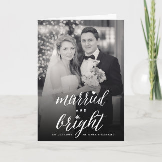 Verheiratete und helle Hochzeitsankündigung Feiertagskarte