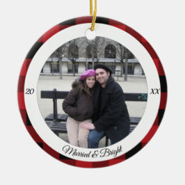 Verheiratete und helle Weihnachtsschmuck