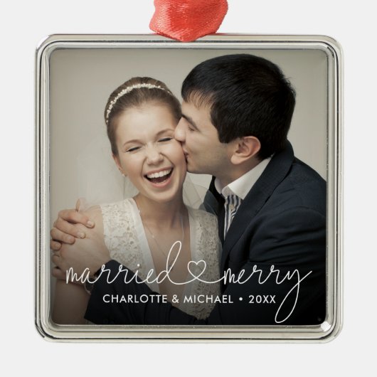 Verheiratete und komfortable Herzschrift Moderne H Ornament Aus Metall (Vorne)