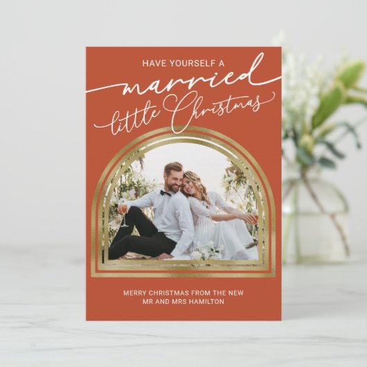 Verheiratete Weihnachtsankündigung Feiertagskarte (Stehend Vorderseite)