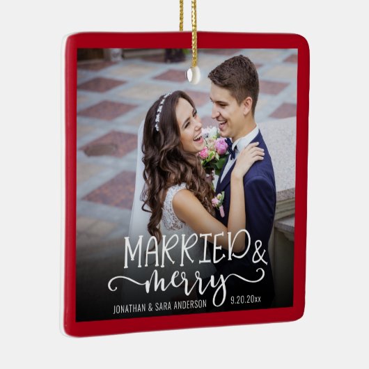 Verheiratetes und freundliches Red Newlywed Foto H Keramikornament (Rechts)