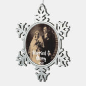 Verheiratetes und fröhliches Foto Schneeflocken Zinn-Ornament (Rechts)