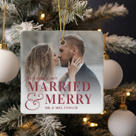 Verheiratetes und fröhliches HochzeitsFoto neu ver Keramikornament