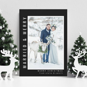 Verheiratetes und fröhliches Hochzeitsschwarz-Foto Feiertagskarte