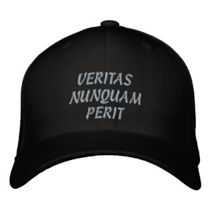 VERITAS NUNQUAM PERIT ( TRUTH NERVER DIES ) BESTICKTE BASEBALLKAPPE