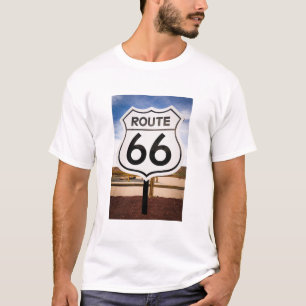 Verkehrsschild des Weges 66, Arizona T-Shirt