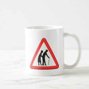 Verkehrszeichen ältere Menschen UK Kaffeetasse