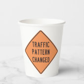 Verkehrszeichen geändert pappbecher (Vorderseite)
