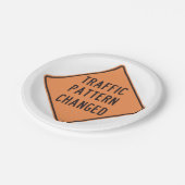 Verkehrszeichen geändert pappteller (Schrägansicht)