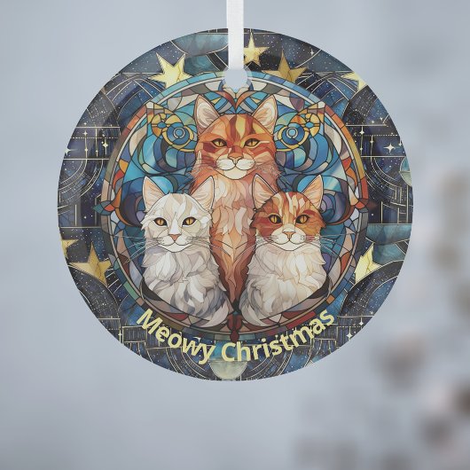 verklebtes Glas schaut scheue Weihnachtskatzen auf Ornament Aus Glas