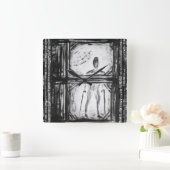 verkrüppelter Mann Quadratische Wanduhr (Zuhause)