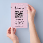 Verlass eines QR-Codes für Social Media-Logo Pink Flyer (Handgriff)