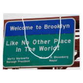 Verlassen von Brooklyn New York Fuhgeddaboudit Große Geschenktüte (Rückseite)