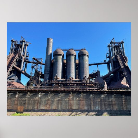 Verlassener Hochofen Poster (Vorne)